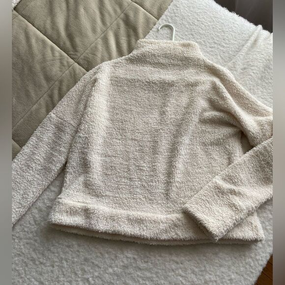 Cozy Cream Women's Mock Turtleneck Sweater Size Medium - Picture 3 of 6